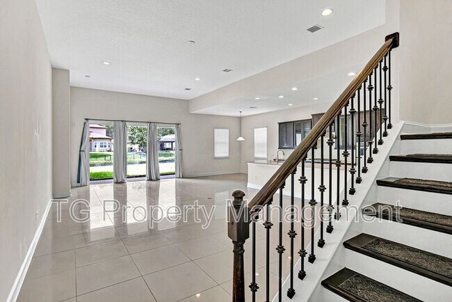 Building Photo - 18 Portside Ave