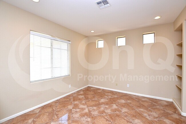 Building Photo - 3028 E Patrick St