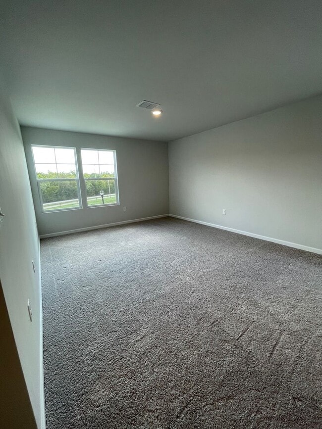 Building Photo - 108 Millbrook Dr