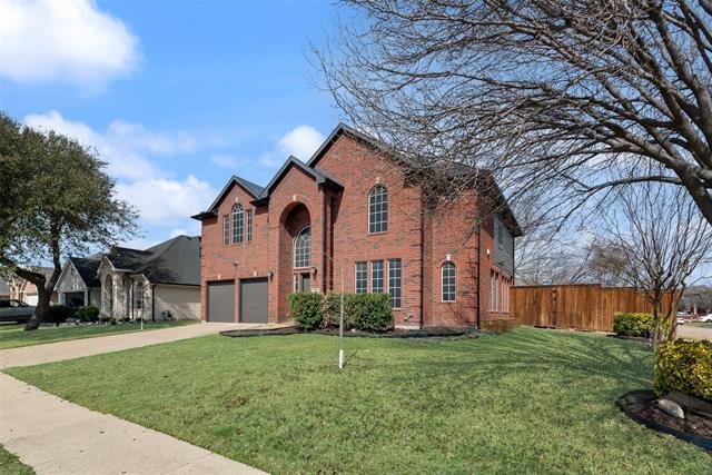 Building Photo - 3400 Oleander Dr