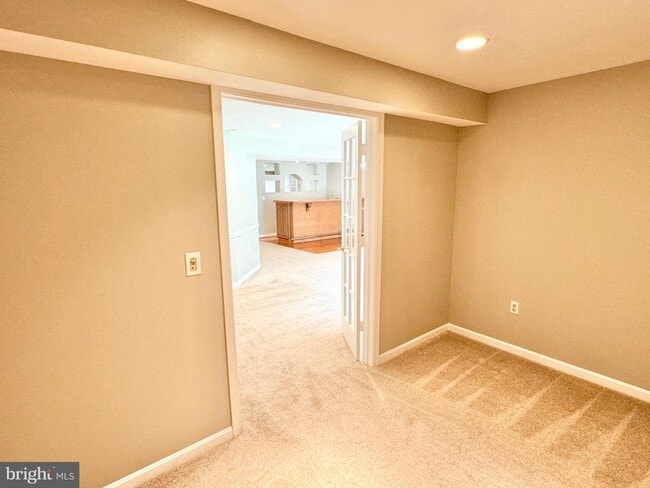 Building Photo - 16 Westchester Ct