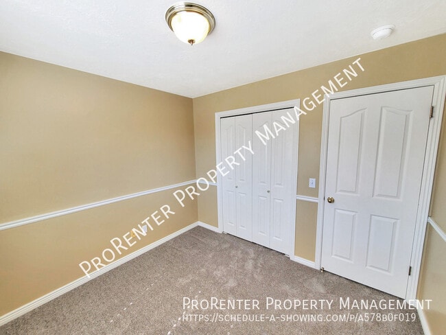 Building Photo - 1488 Earl Cir