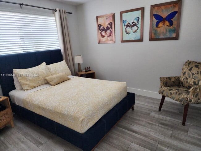 Building Photo - 1411 SW 66th Ave