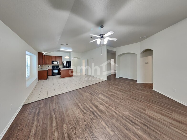 Building Photo - 21515 Rose Mill Dr