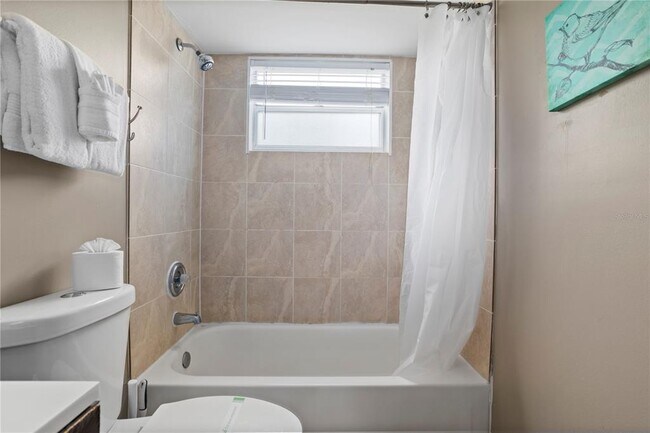 Building Photo - 2749 N Poinciana Blvd