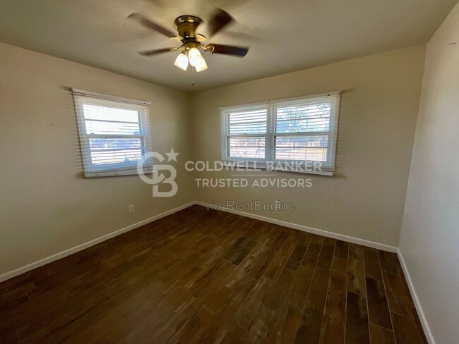 Building Photo - 4902 6th St