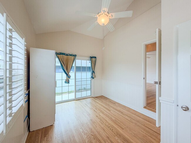 Building Photo - Hollywood Beach | 3 Bedroom + 2 Bathroom H...