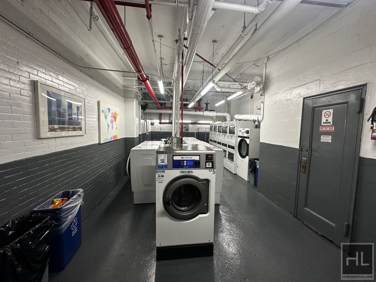 Building Photo - EAST 46 STREET