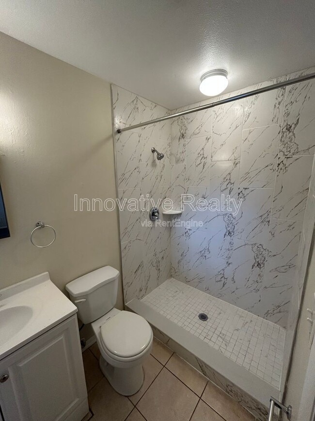 Building Photo - 2441 Fifeshire Dr