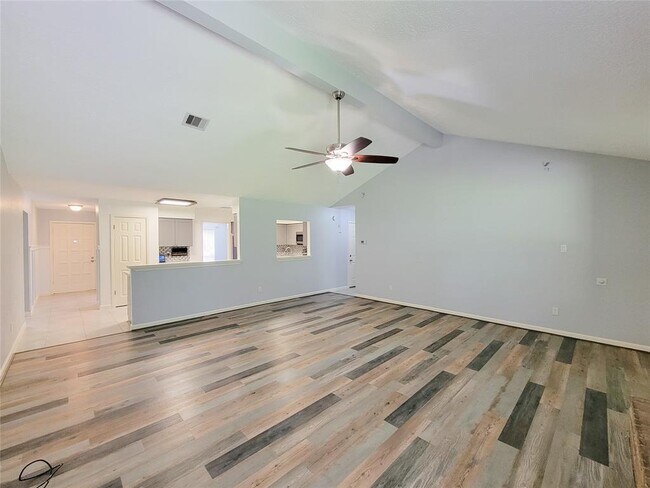 Building Photo - 5607 Country Green St