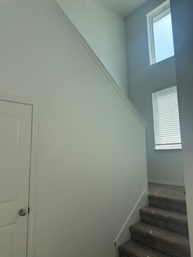 Building Photo - 23547 Nectar Crst Hts