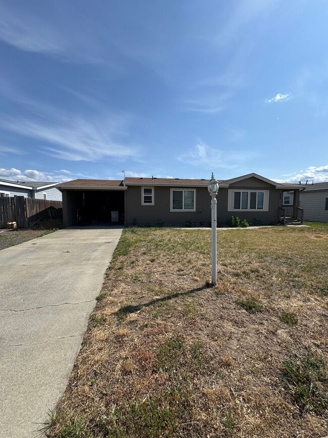 Primary Photo - Charming & Updated Home in Kittitas, WA