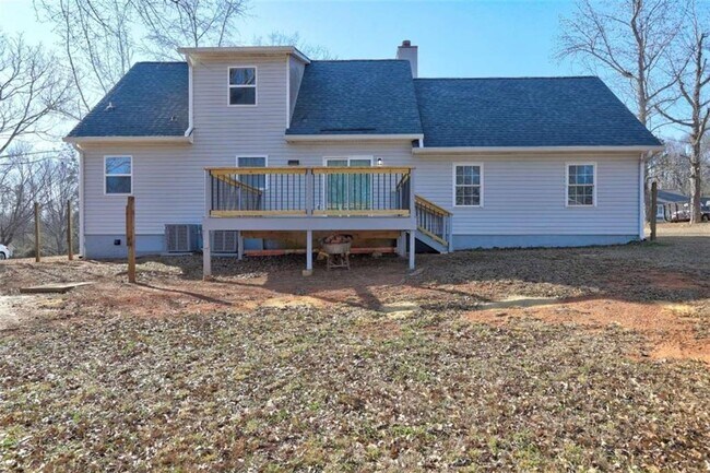 Building Photo - 95 Pine Grove Cir