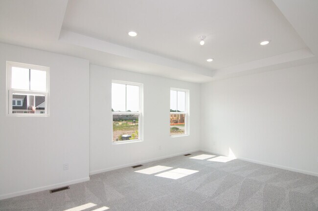 Building Photo - 5559 E Spaniel Dr