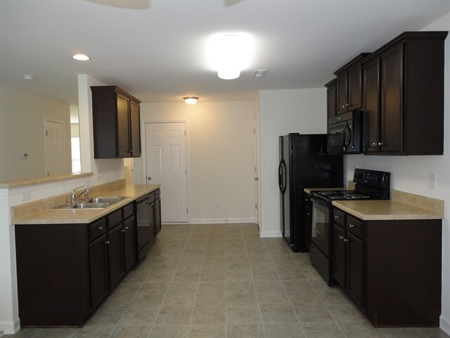 Building Photo - 4109 Country Pine Ln