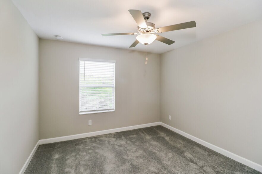 Building Photo - 2137 Cerulean Sky Dr