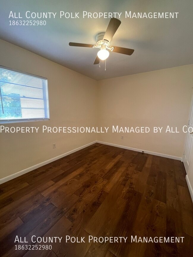 Building Photo - Fantastic 2 Bedroom Duplex in Lakeland,  R...