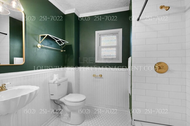 Building Photo - 1347 S Floyd St