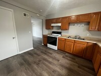 Building Photo - Daniel Realty LLC (4438 N 61st St)