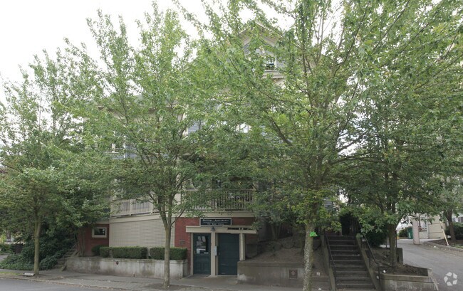 Building Photo - Phillips Apartments