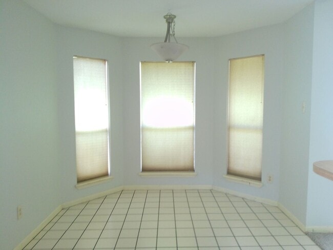 Building Photo - 2614 Camargo Dr