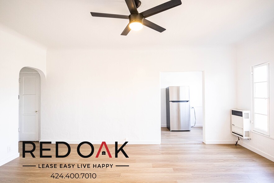 Building Photo - 706 N St Andrews Pl