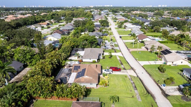 Building Photo - ** WILLOUGHBY ACRES ** POOL HOME - 3 BED / 2 BATH - PETS OK! - NORTH NAPLES - ANNUAL RENTAL