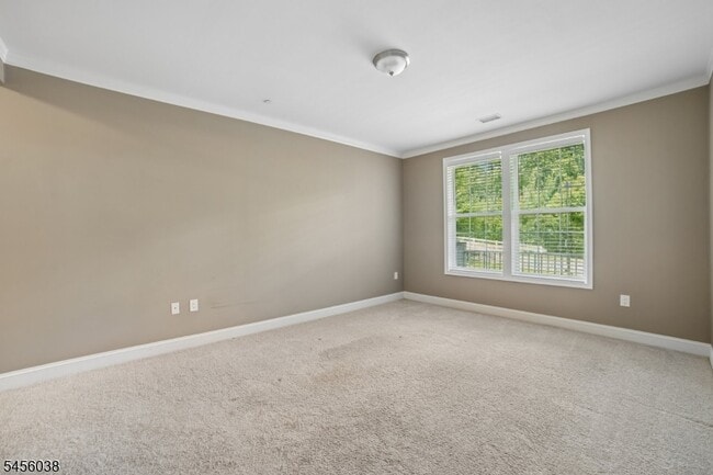 Building Photo - 4108 Hoover Ln