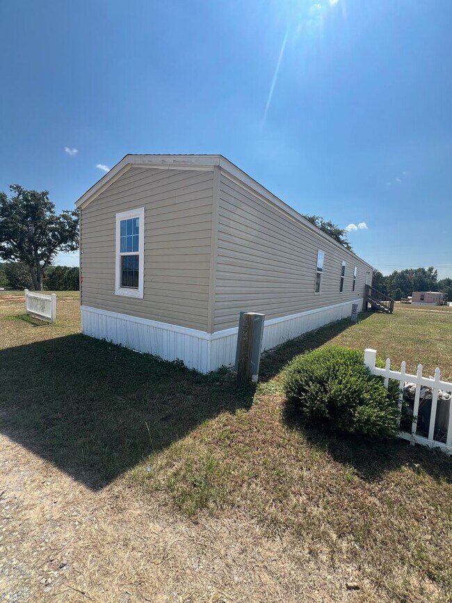 Building Photo - 142 CO ROAD 5516-F42