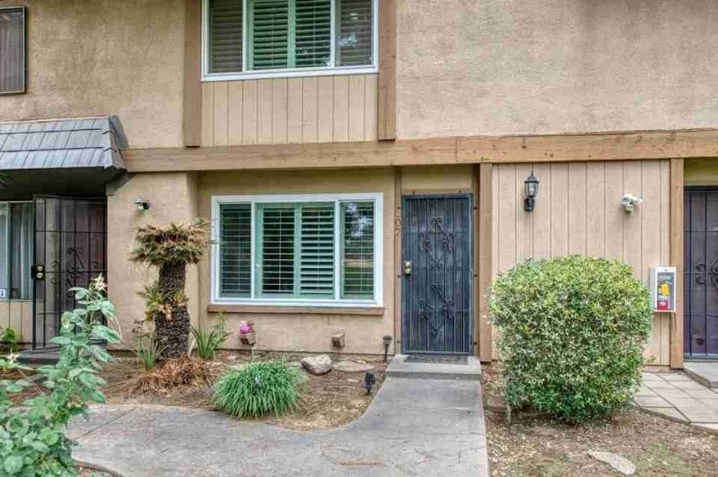 Building Photo - 5138 E Ashlan Ave