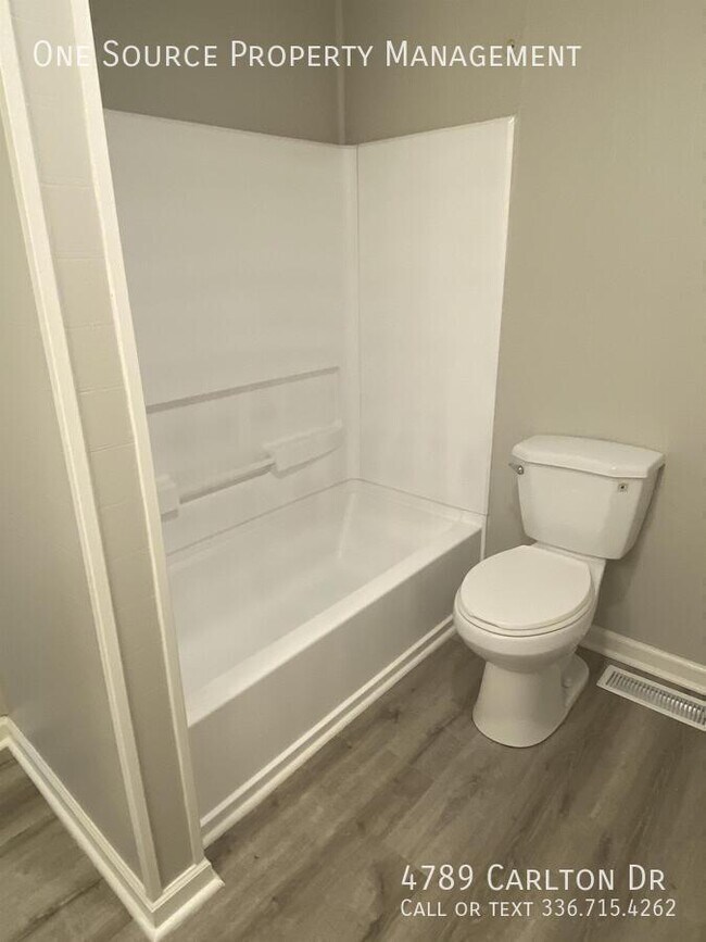 Building Photo - 4789 Carlton Dr