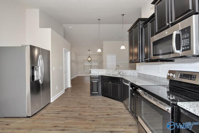 Building Photo - 130 Tybee Dr