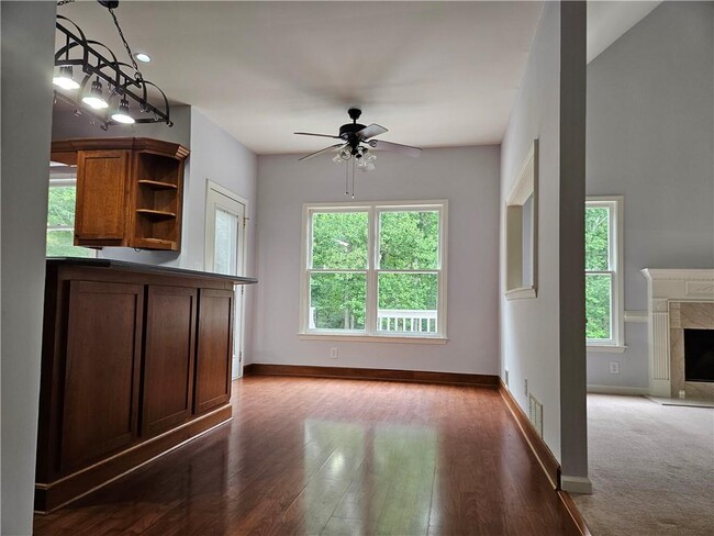Building Photo - 1665 Windsong Park Dr NE