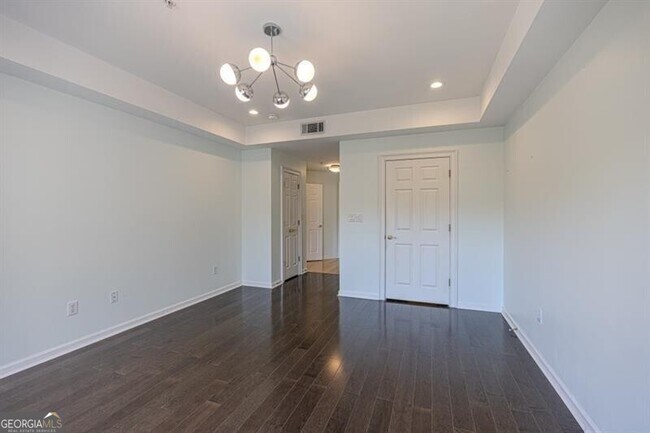 Building Photo - 3275 Lenox Rd NE