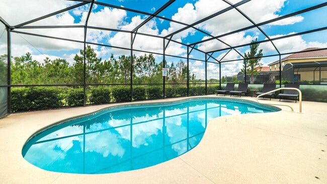 Building Photo - 4079 Oak Tree Dr