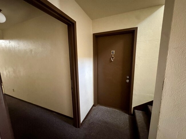 Building Photo - Updated 2BR Condo in Fox Meadows – New Flooring + Appliances