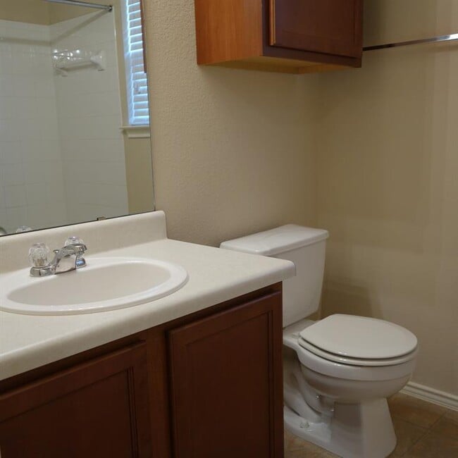Building Photo - 109 Caddis Cv