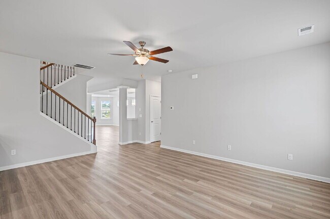 Building Photo - 2106 Cadenza Cir