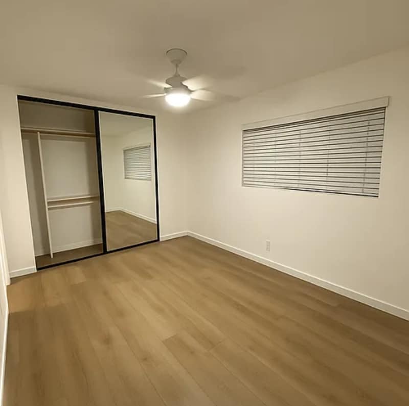 Building Photo - 331 W Windsor Rd