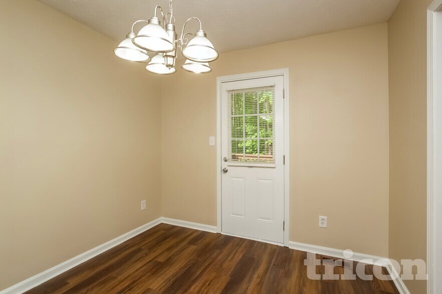 Building Photo - 604 Cedar Creek Dr