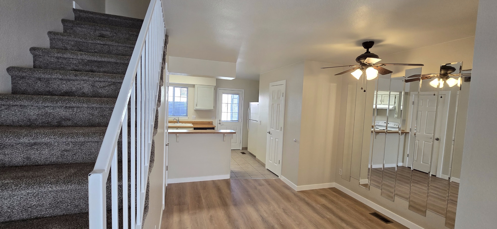 Building Photo - 9824 W Cornell Pl