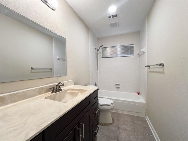 Building Photo - 11114 Springsong Dr