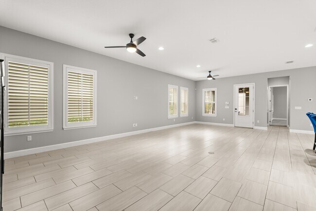 Building Photo - 6875 Arnoldson St