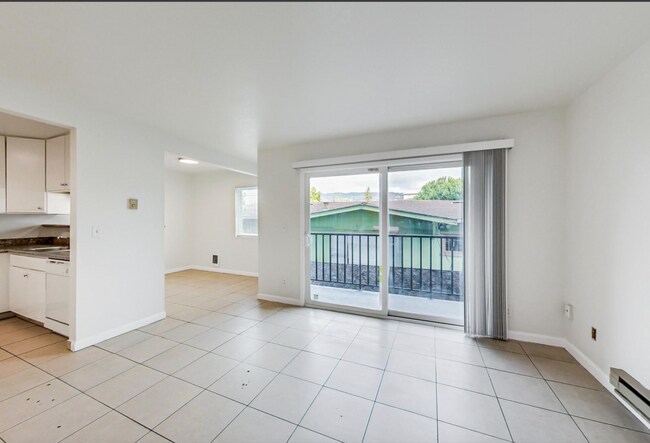 Building Photo - High Street Apartments