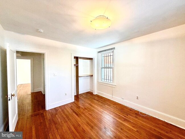 Building Photo - 1412 A St SE