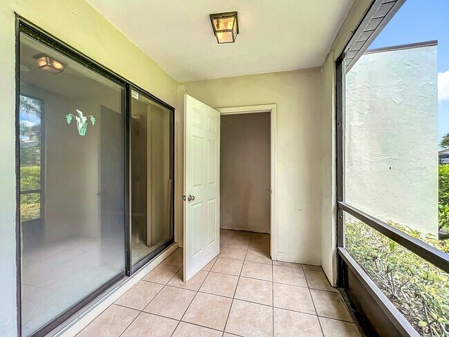 Building Photo - 330 Markley Ct