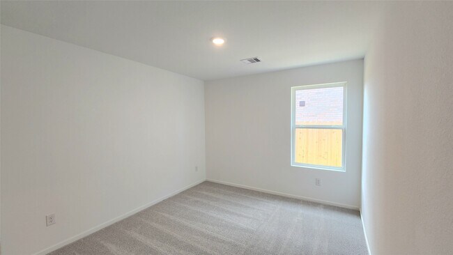Building Photo - 26819 Feather Reed Dr