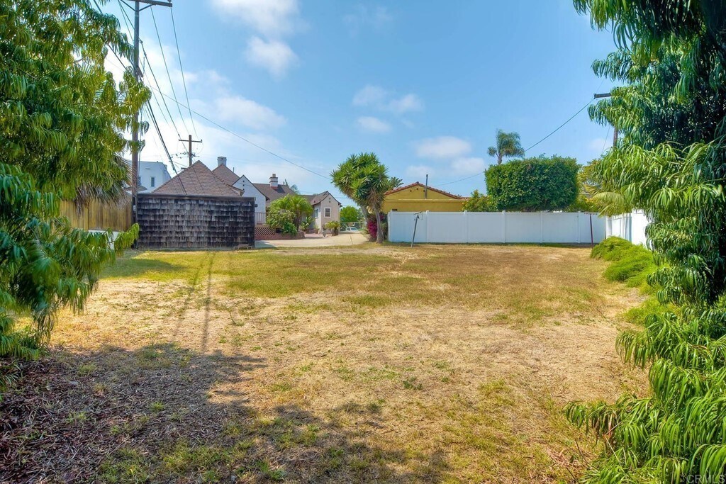 Backyard - 3015 Locust St