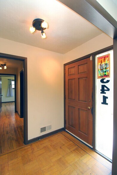 Building Photo - 9341 SE Harney Ct