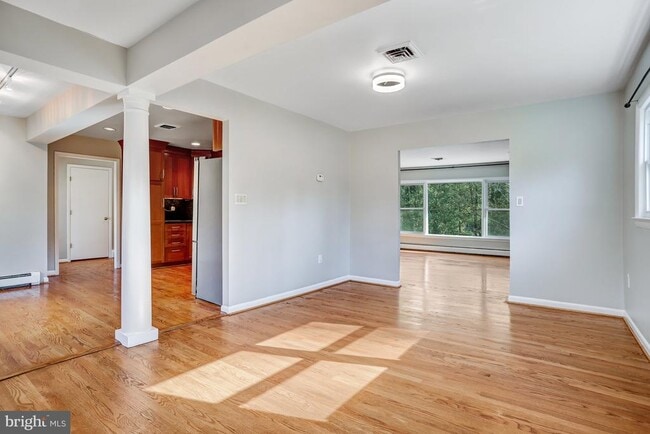 Building Photo - 7525 Salem Rd